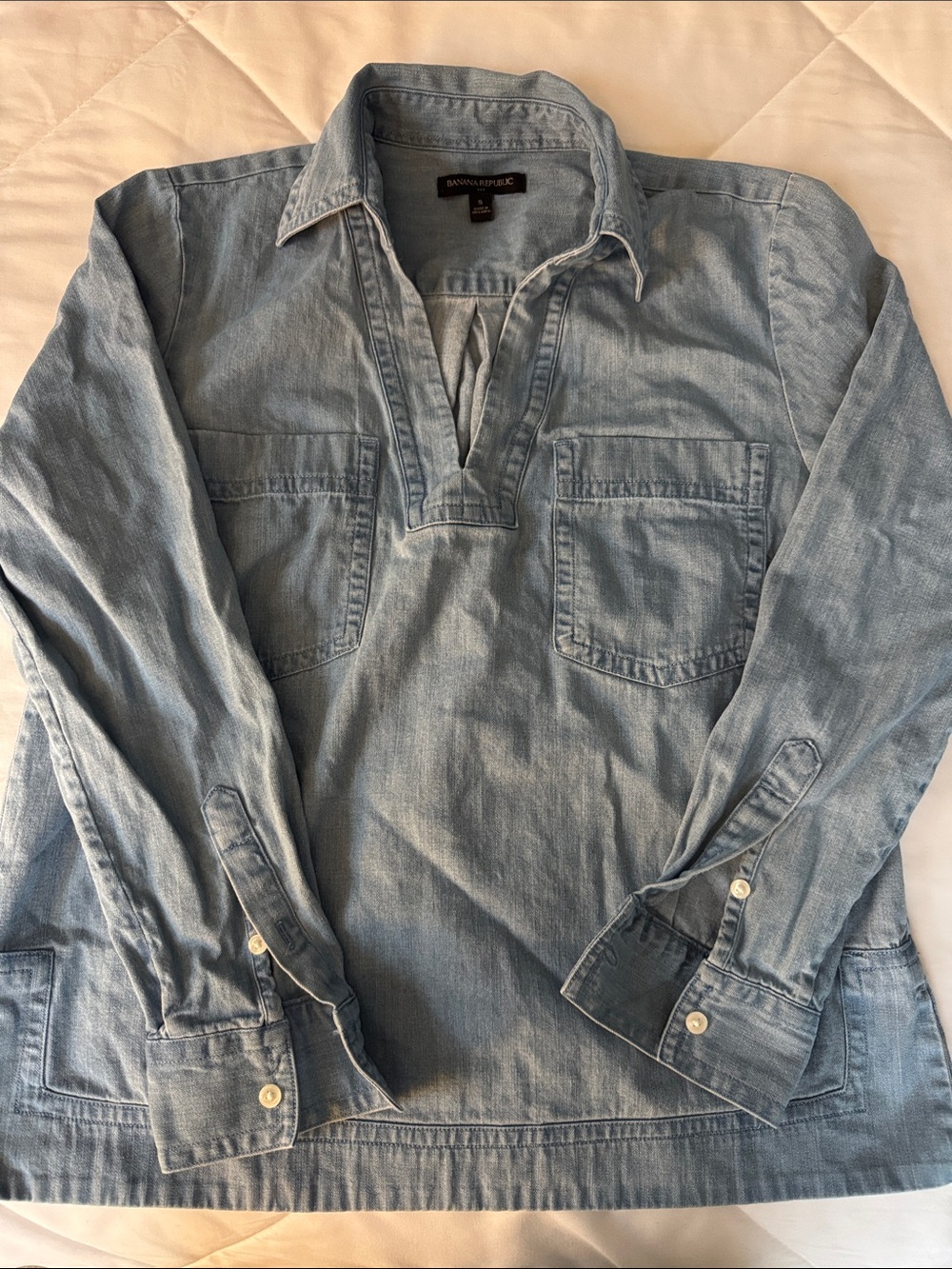 Banana Republic Light Blue Denim Pullover Shirt Jacket